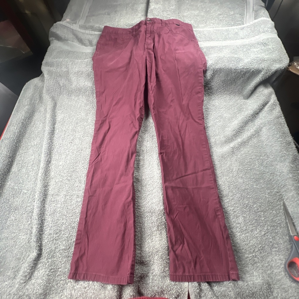 Travis Mathew Men's Burgundy Maroon Flat Front Slim Straight Golf Size 34x30